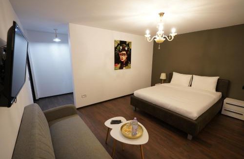 Bucu House | Pensiunea 77