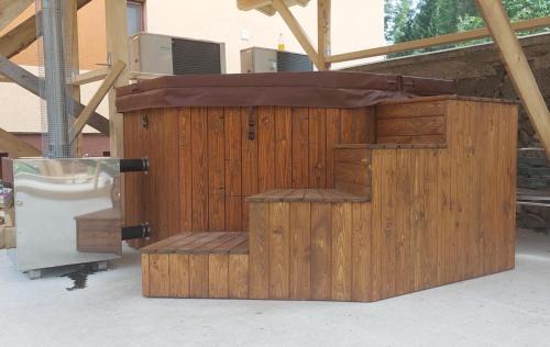 Fundu Moldovei House | Pensiunea Adela