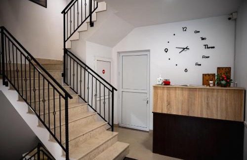 Capatineni-Ungureni House | Pensiunea Adonis