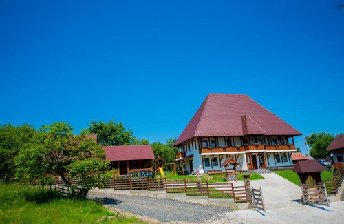 Vadu Izei House | Pensiunea Agroturistica Raluca