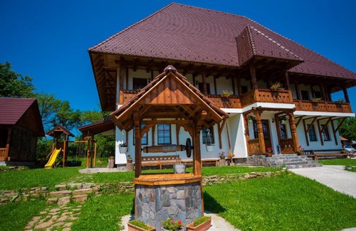 Vadu Izei House | Pensiunea Agroturistica Raluca