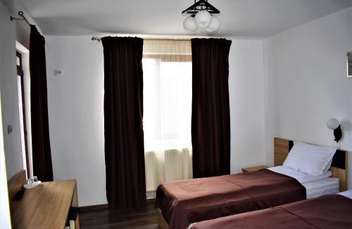 Corbii Mari House | Pensiunea Alexandra