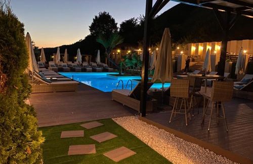 Pojejena House | Pensiunea Alexandra & SPA
