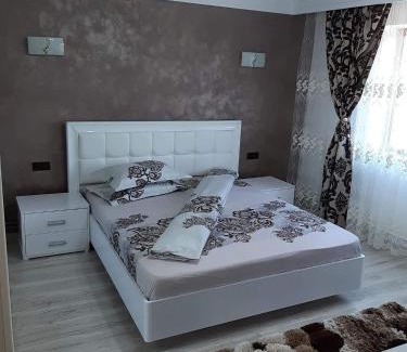 Novaci House | Pensiunea Alexia