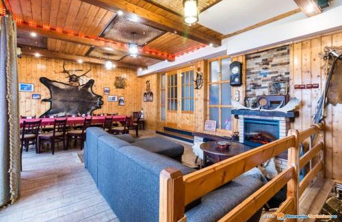 Lupeni Cabin | Pensiunea Allma
