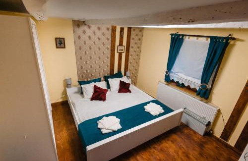 Savarsin House | Pensiunea Anda - Savarsin