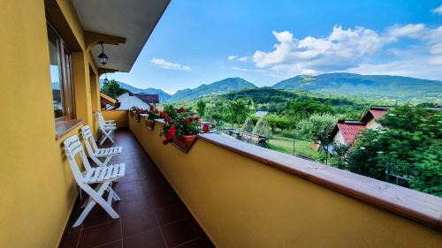 Corbeni House | Pensiunea Annalisa