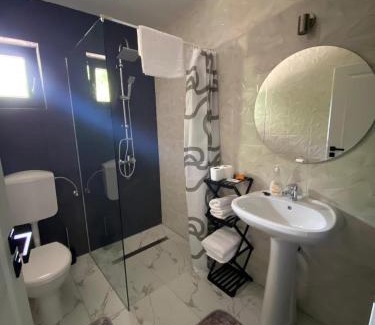 Vaideeni House | Pensiunea Antonia Maria