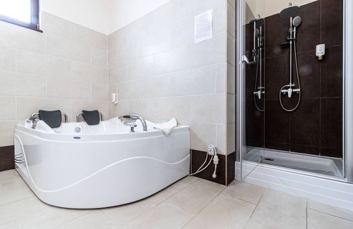 Tirgu Neamt House | Pensiunea Aristocratis