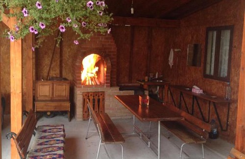 Rucar House | Pensiunea Arkoudaki