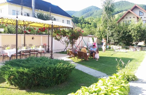 Viisoara House | Pensiunea Boema