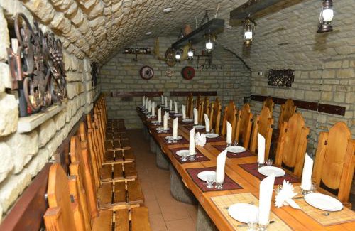 Moldova House | Pensiunea Butoias Glodeni