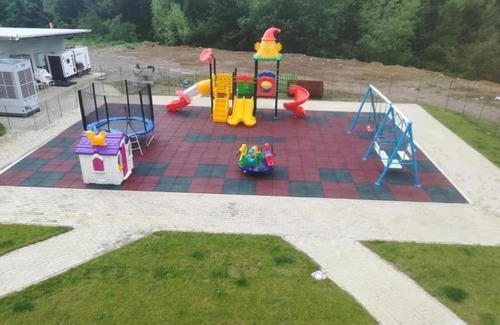 Ezeris House | Pensiunea Casa cu Tei