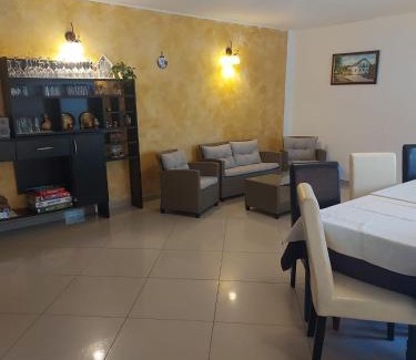 Izvoru House | Pensiunea Casa Ghica