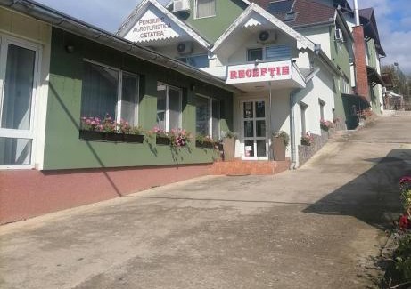 Nusfalau House | Pensiunea Cetatea