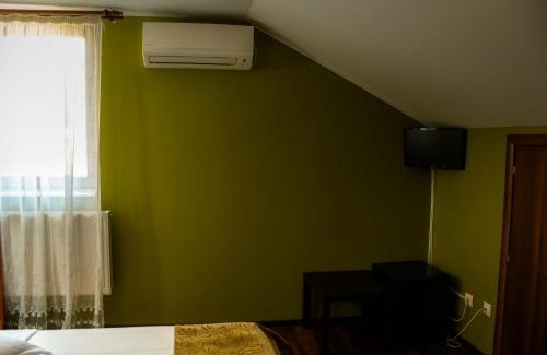 Hunedoara House | Pensiunea Clasic Hunedoara