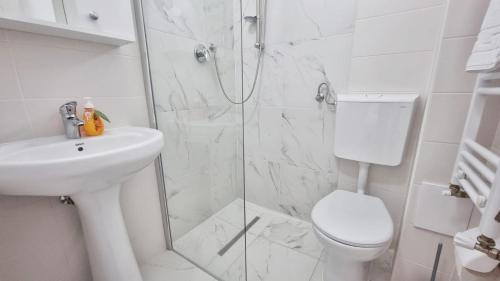 Uricani House | Pensiunea Dario