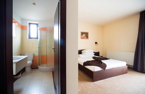 Sangeorz-Bai House | Pensiunea Decorale