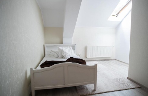 Sangeorz-Bai House | Pensiunea Decorale