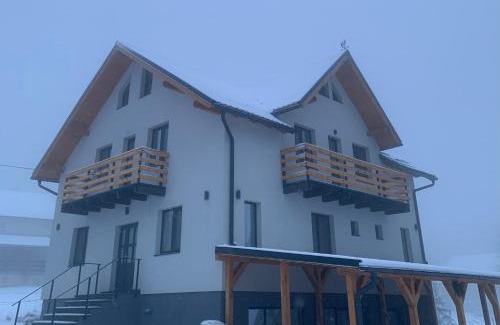 Belis House | Pensiunea Denisa & Madalina
