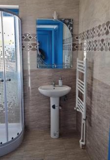 Razim Lake House | Pensiunea Dolosman