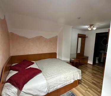 Capatineni-Ungureni House | Pensiunea Dor de munte