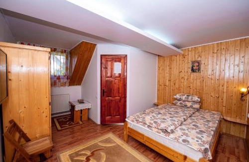 Vatra Dornei House | Pensiunea Flori de Camp