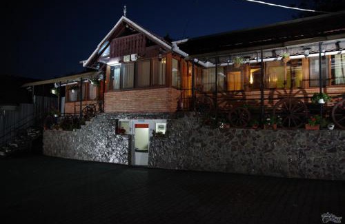 Brad House | Pensiunea Irina