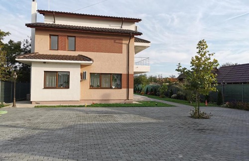 Goicea House | Pensiunea LA BITELE