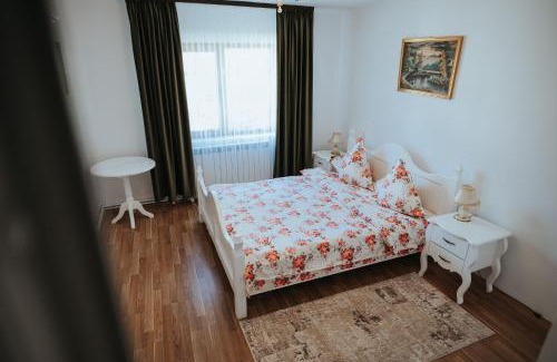 Oncesti House | Pensiunea La Lenuta