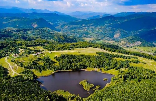 Chiliile House | Pensiunea Lacul Mocearu