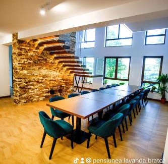 Bratca House | Pensiunea Lavanda
