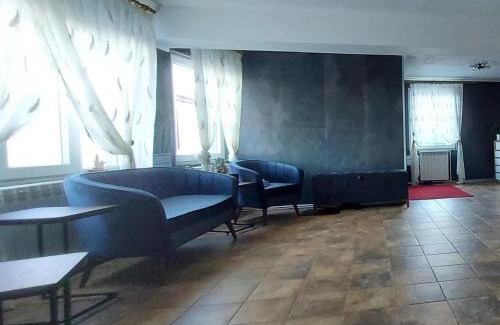 Lupeni House | Pensiunea LUCA Straja