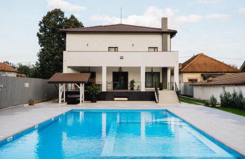 Arcani House | Pensiunea Magnesia (4 margarete****)