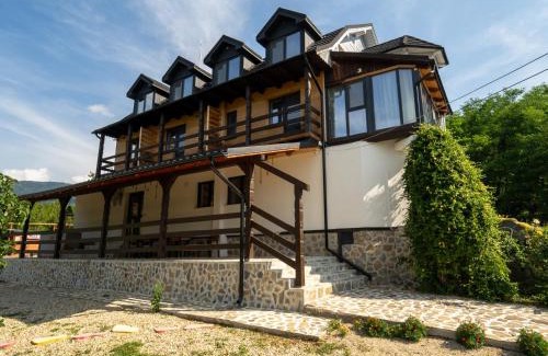 Runcu House | Pensiunea Plaiul Domnesc Runcu