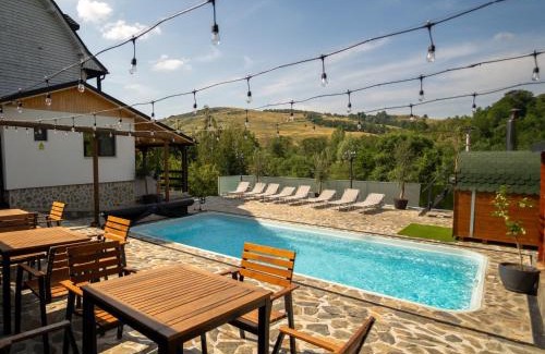 Runcu House | Pensiunea Plaiul Domnesc Runcu