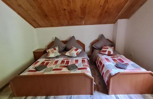 Moroeni Villa | Pensiunea Puiu