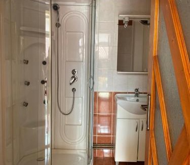 Gura Raului House | Pensiunea Răzvan