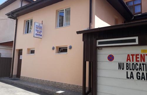 Piatra Neamt House | Pensiunea Red Rock