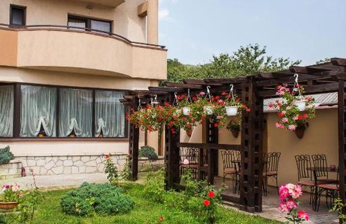 Viisoara House | Pensiunea Roua