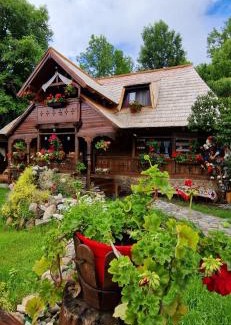 Oncesti Cabin | Pensiunea Rustic Oncesti