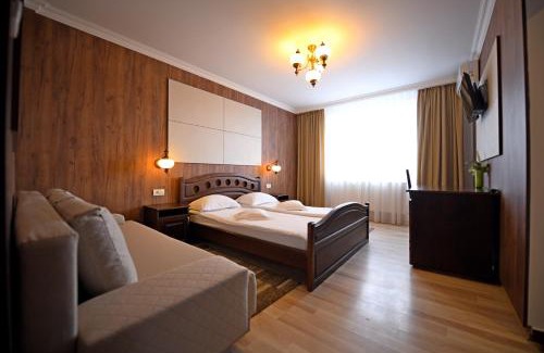 Hateg House | Pensiunea Sarmis Cristal