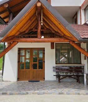 Corbeni House | Pensiunea Tesoro