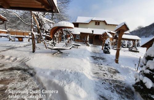 Nanesti House | Pensiunea Valea Branzei