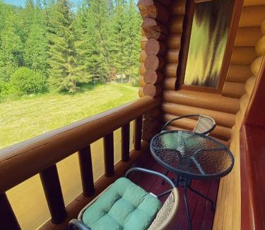 Obarsia Lotrului House | Pensiunea Vanatorul