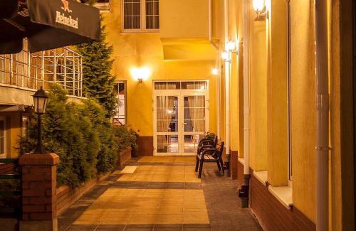 Wloclawek House | Pensjonat i Klub Jeździecki Michelin
