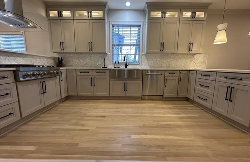 Arlington Ridge House | Pentagon City House. - 6 bedrooms/6 bathrooms