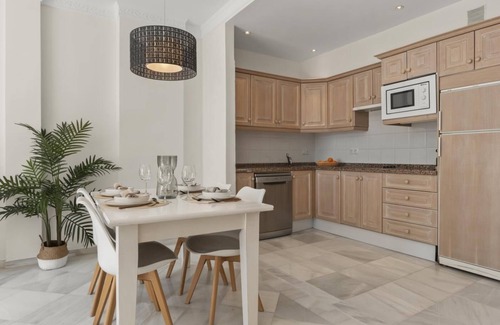 Puerto Banus Apartment | Penthouse in Andalucía del Mar for 4 people | ADM 2-403