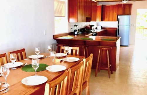 Caye Caulker Apartment | Penthouse 3 bed/3 bath Velento #5 Partial Ocean Views w/Pool, Private Dock