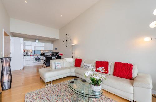 Westleigh House | Penthouse 60 - Horizon View